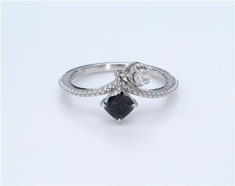 Dangling White and Black Diamond Ring