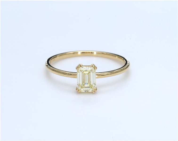 Emerald Cut Light Yellow Simple Diamond Ring